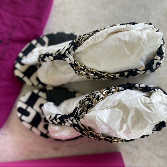 Diane Von Furstenberg black&white sandals, Size 6 - Picture 7 of 11